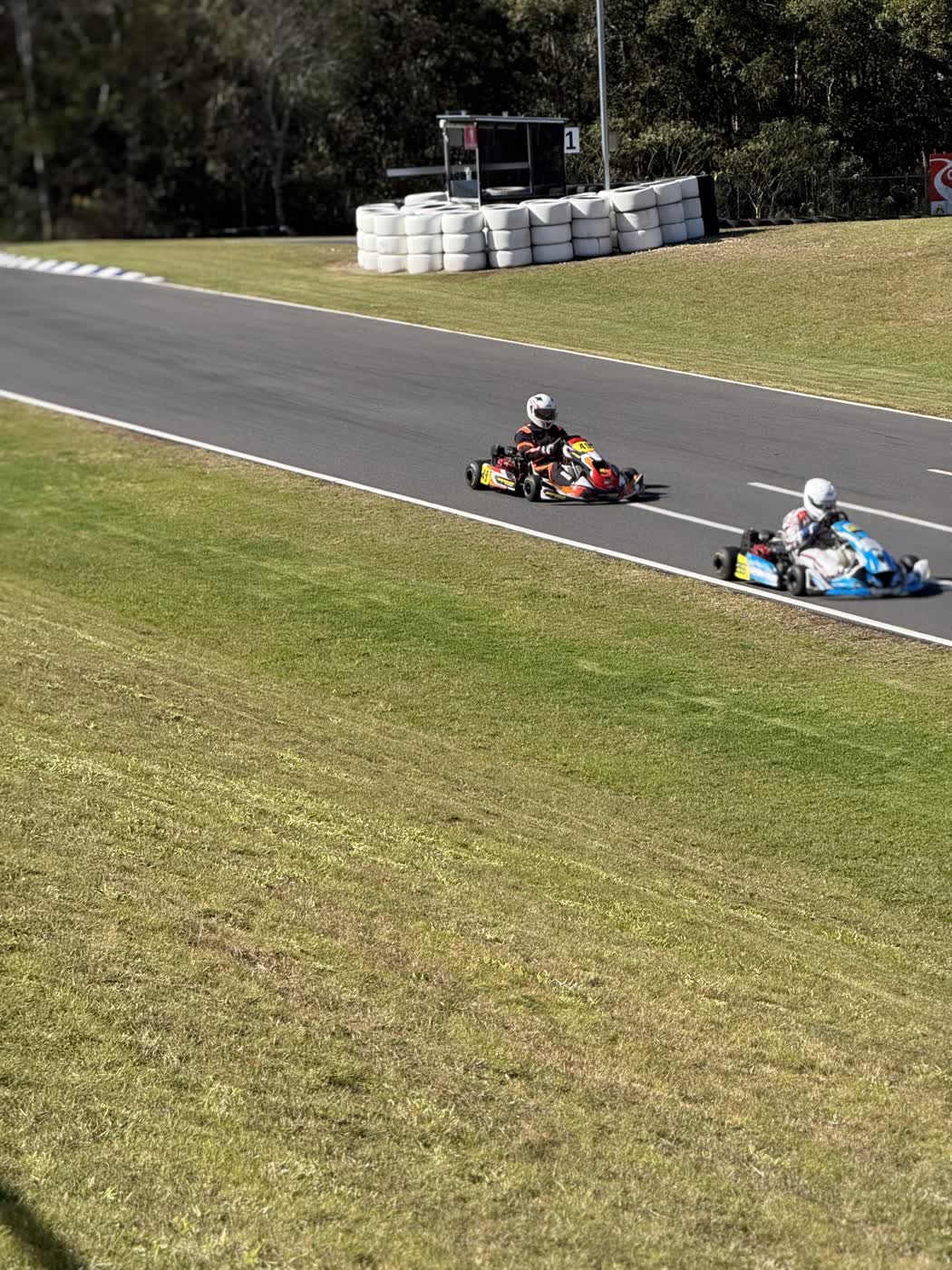 BR Motorsport #49 leading the Dominators #253 kart in the battle for Sportsman positions at Cooloola